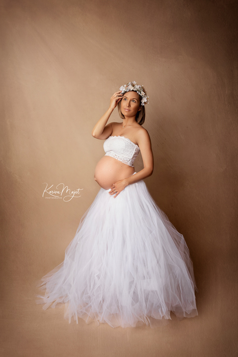 tutu blanc pour un shooting grossesse prêté par Karine Majet photographe