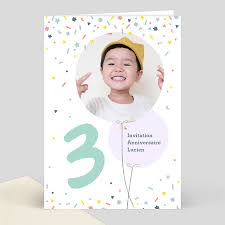 carte d'invitation imprimée avec la photo de son enfant pour son anniversaire