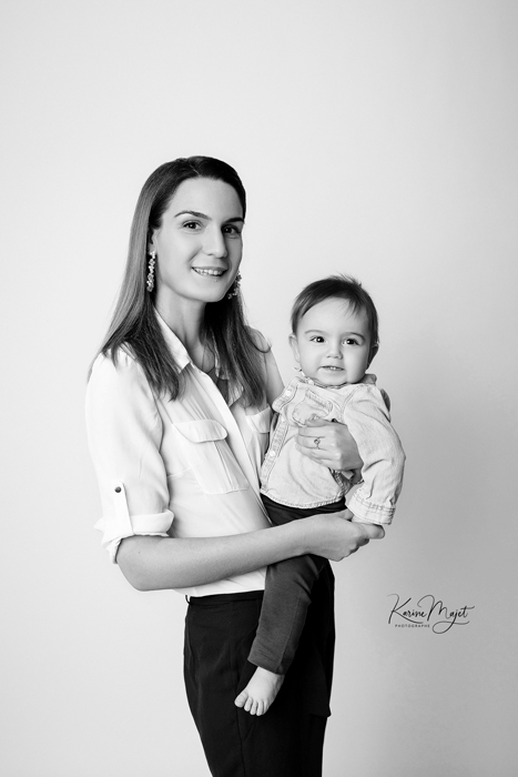 shooting mama et bébé de six mois pour un portrait à deux Karine Majet