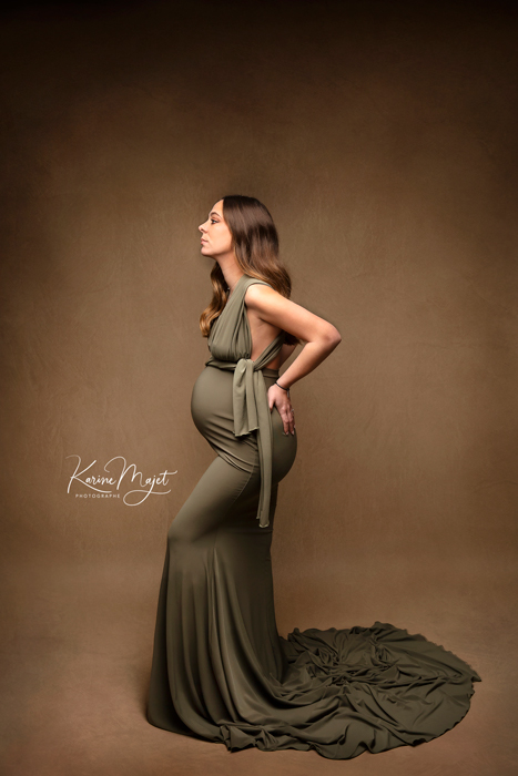 Prêt de robes lors de votre shooting Grossesse près de Paris (75) - Studio  photo Mir Baby - Photo de grossesse et nouveau-né